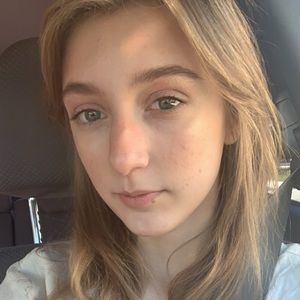 Meet your Posher, Lyndsey